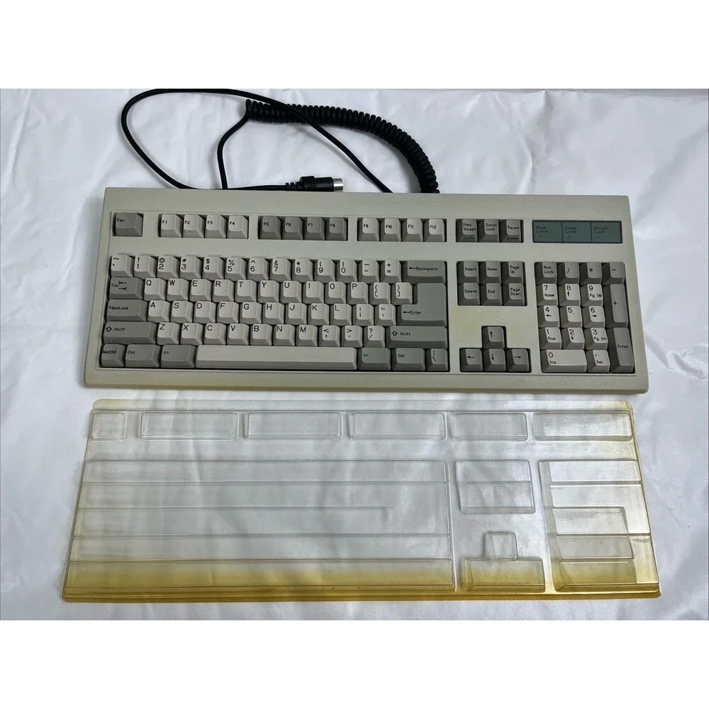 VTG‎ Retro KEYBOARD BTC-5339R 5-Pin DIN AT w/Protective Case Taiwan ROC Untested